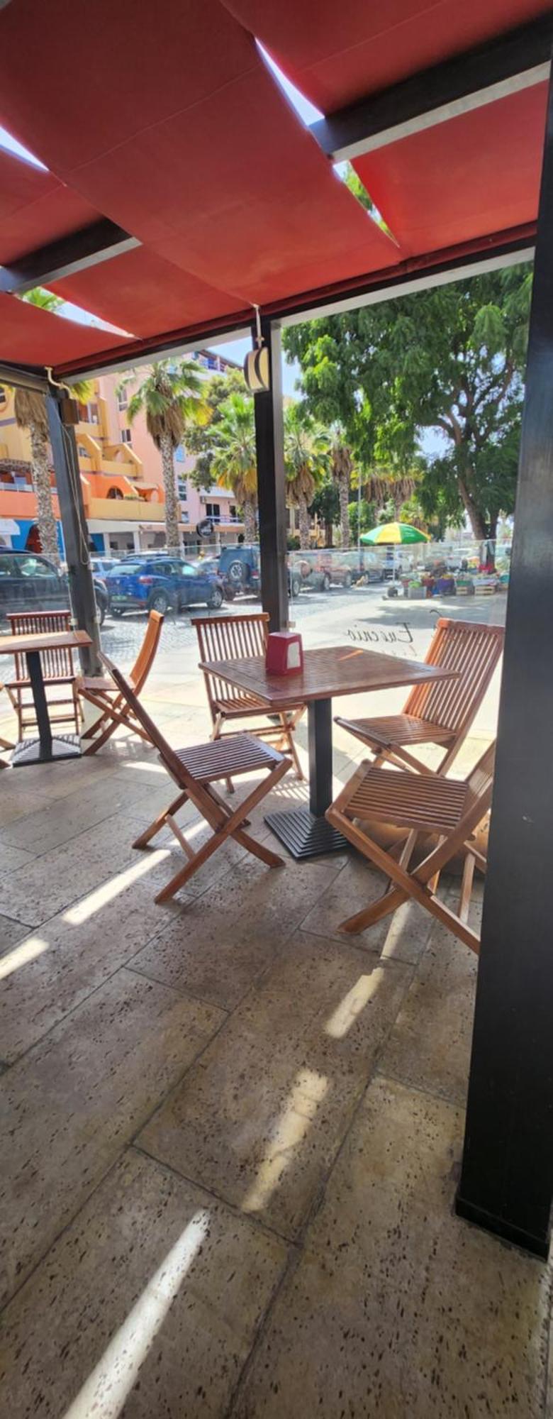 No Cash Accepted-Meeting Point Hostel- Praia, Also In Tarrafal & Fogo Bagian luar foto