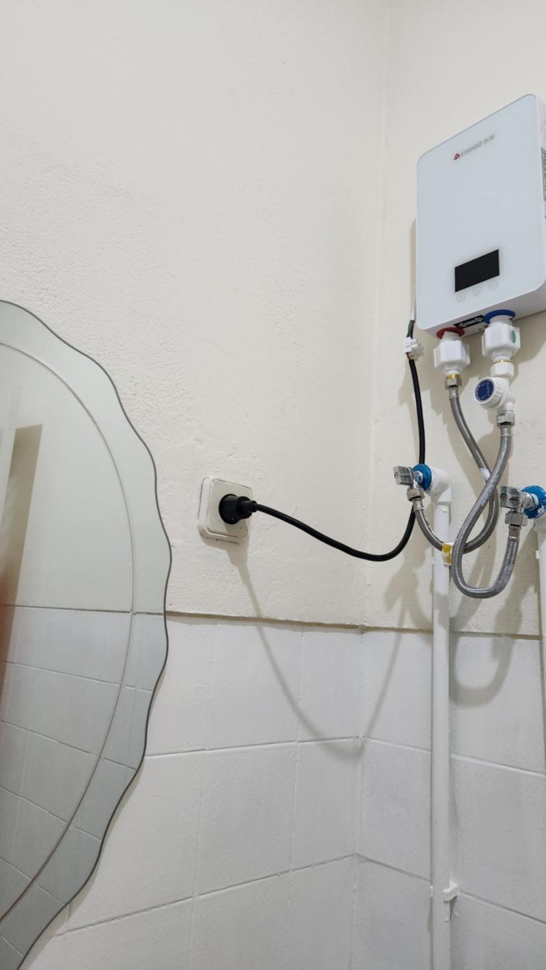 No Cash Accepted-Meeting Point Hostel- Praia, Also In Tarrafal & Fogo Bagian luar foto