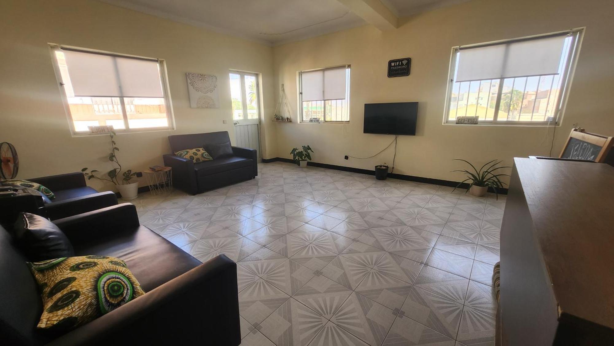 No Cash Accepted-Meeting Point Hostel- Praia, Also In Tarrafal & Fogo Bagian luar foto