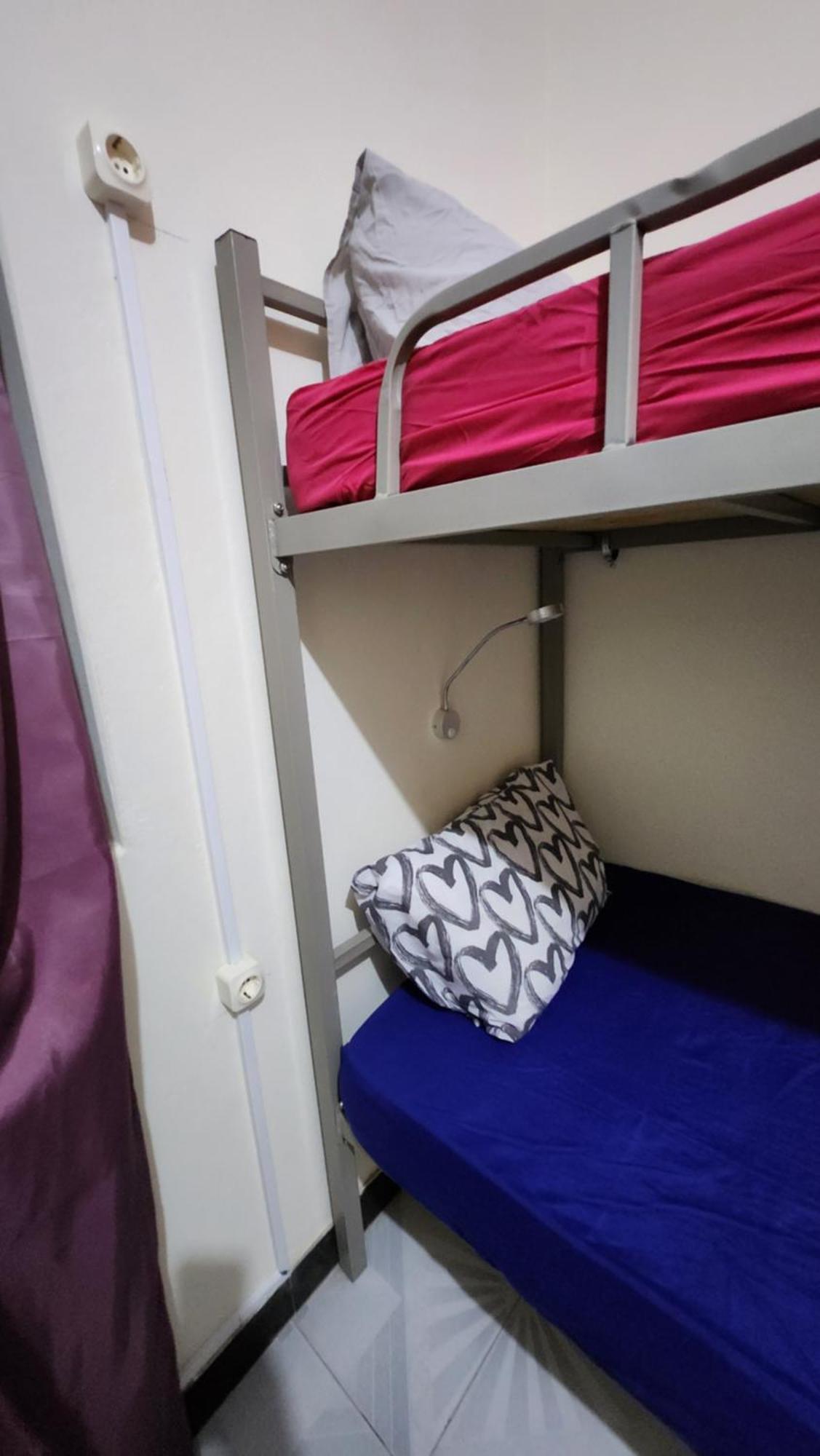 No Cash Accepted-Meeting Point Hostel- Praia, Also In Tarrafal & Fogo Bagian luar foto